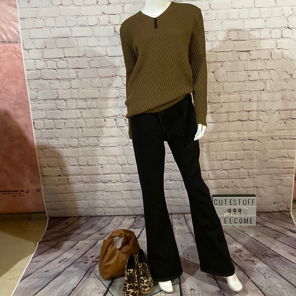 Brown unisex sweater . - Picture 4 of 4